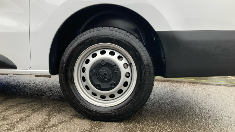 Toyota Proace L2 Diesel 2.0D 145 Active Van